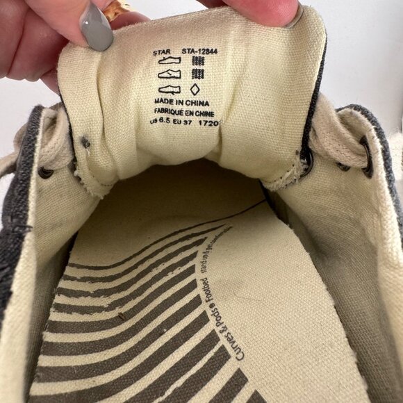 Taos Star Sneaker Grey White Womens Size 6.5 Casual Tennis Shoes Lace Up Gray - Picture 10 of 13